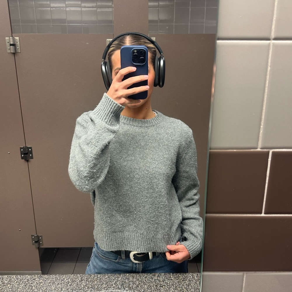 grey sweater